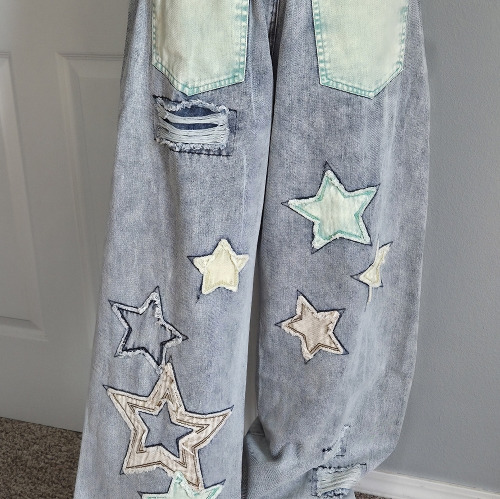 Women’s Straight Leg Jeans with Star & Peace Patchwork - Gray - Picture 8 of 13